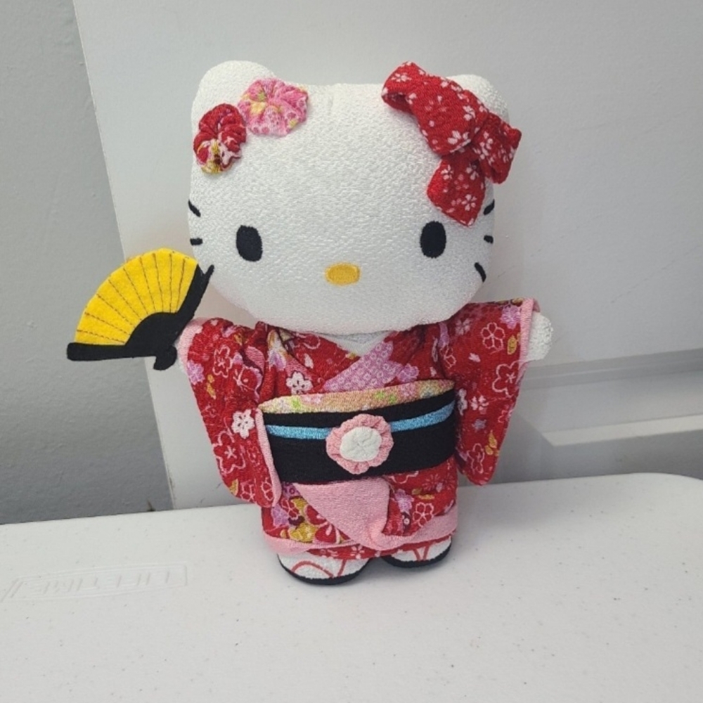 2012 Sanrio Hello Kitty Kimono Doll  Japanese Chirimen Plush Stuffed Animal Toy